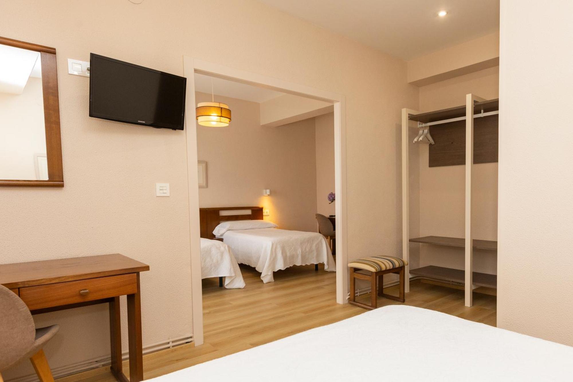 Hotel Ros Mary Ribadeo Luaran gambar