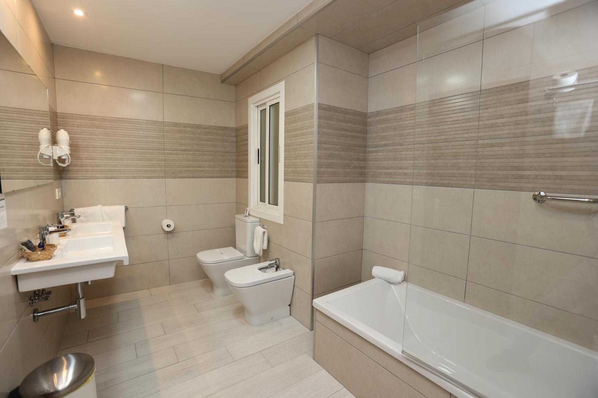 Hotel Ros Mary Ribadeo Luaran gambar